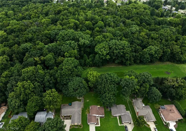 Photo 50 of Sale Pending at 3931 Canterbury Dr, Brunswick, OH 44212 | MLS# 5233070 | Listing updated on 2026-08-10