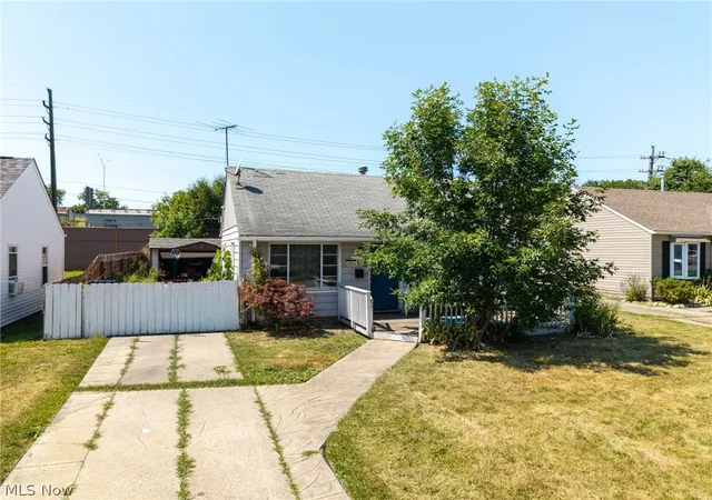 Photo 3 of Single family home for sale at 15806 Eleanore Dr, Cleveland, OH 44135 | MLS# 5234210 | Listing updated on 2026-08-06