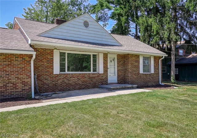 Photo 3 of Single family home for sale at 7570 Richmond Rd, Bedford, OH 44146 | MLS# 5234419 | Listing updated on 2026-09-18