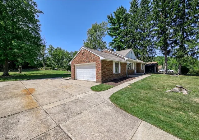 Photo 4 of Single family home for sale at 7570 Richmond Rd, Bedford, OH 44146 | MLS# 5234419 | Listing updated on 2026-09-18
