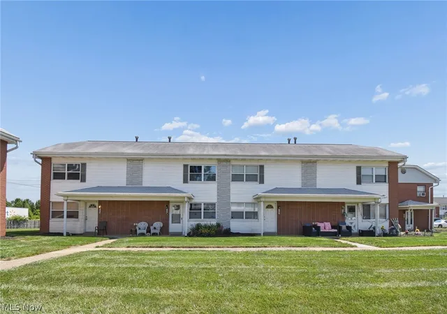 Photo 1 of Condo for sale at 129 Buckeye Cir, Columbus, OH 43217 | MLS# 5234471 | Listing updated on 2026-10-02