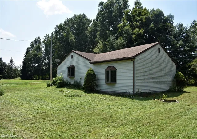 Photo 2 of Sale Pending at 11674 Green Beaver Rd, Canfield, OH 44406 | MLS# 5234498 | Listing updated on 2026-08-20