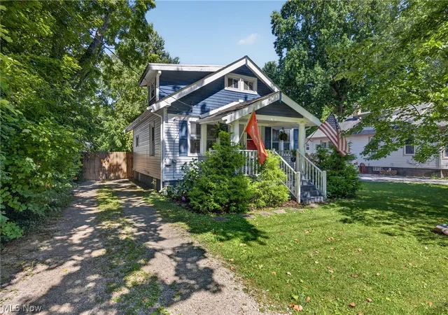 Photo 2 of Sale Pending at 4047 Kirtland Rd, Willoughby, OH 44094 | MLS# 5233929 | Listing updated on 2026-08-17
