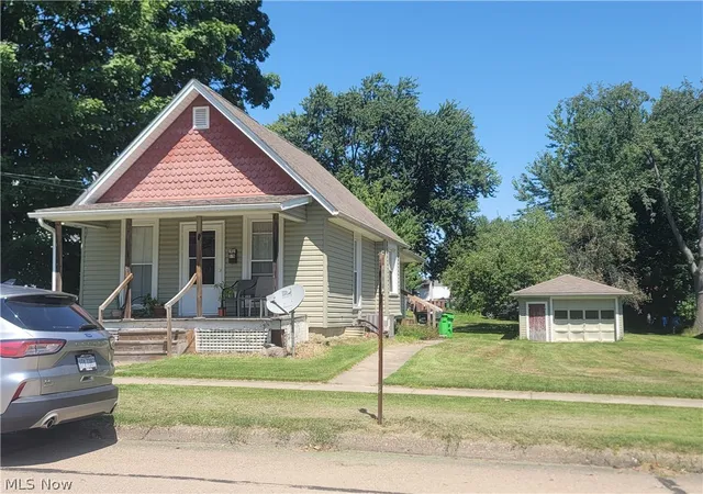 Photo 2 of Sale Pending at 519 W Church St, Orrville, OH 44667 | MLS# 5234540 | Listing updated on 2026-08-10