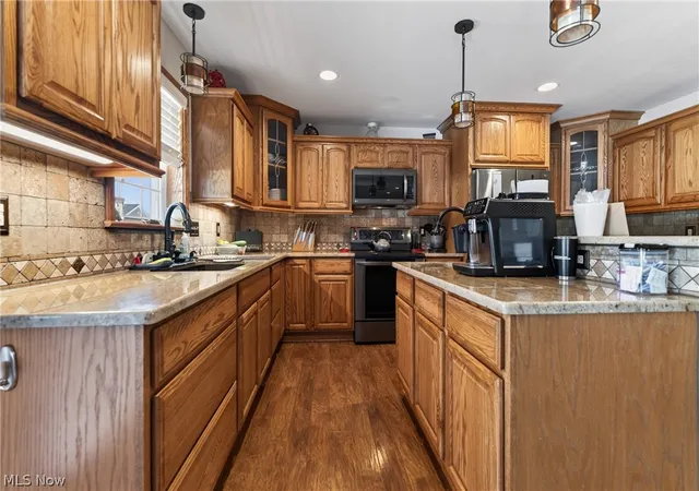 Photo 4 of Sale Pending at 4875 Tree Line Trl, New Middletown, OH 44442 | MLS# 5233845 | Listing updated on 2026-10-05