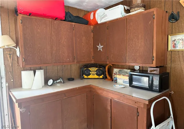 Photo 2 of Single family home for sale at 578 Sandusky St, Conneaut, OH 44030 | MLS# 5234169 | Listing updated on 2026-08-07