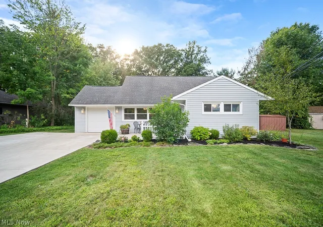 Photo 1 of Sale Pending at 546 Woodmere Dr, Berea, OH 44017 | MLS# 5233879 | Listing updated on 2026-08-10