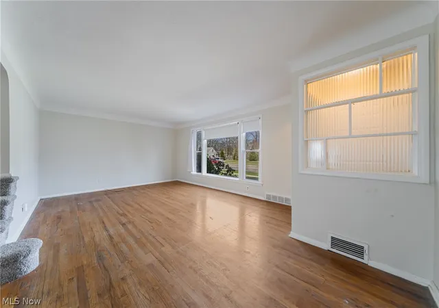 Photo 4 of Single family home for sale at 23614 Cedar Rd, Beachwood, OH 44122 | MLS# 5230695 | Listing updated on 2026-09-01