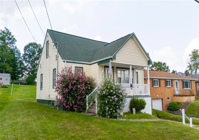 Photo 2 of Single family home for sale at 117 Starkey Blvd, Steubenville, OH 43953 | MLS# 5231952 | Listing updated on 2026-10-05