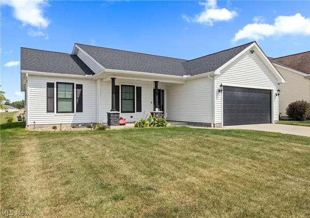 Photo 2 of Single family home for sale at 616 Chardonnay Cir, Vermilion, OH 44089 | MLS# 5234617 | Listing updated on 2026-08-07