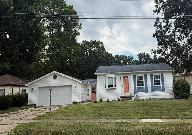 Photo 1 of Sale Pending at 706 Shannon Ave, Cuyahoga Falls, OH 44221 | MLS# 5233067 | Listing updated on 2026-08-16