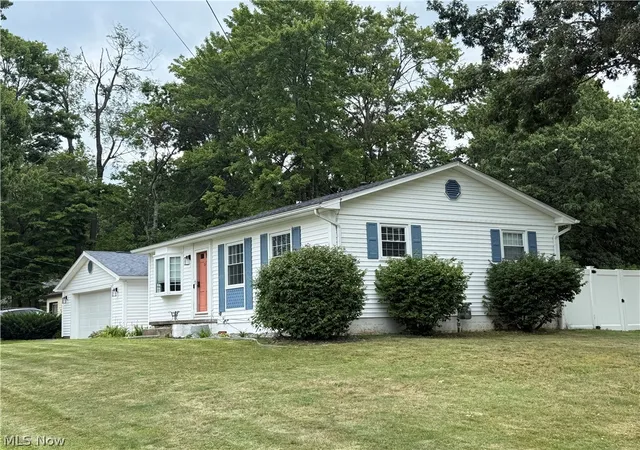 Photo 2 of Sale Pending at 706 Shannon Ave, Cuyahoga Falls, OH 44221 | MLS# 5233067 | Listing updated on 2026-08-16