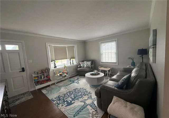 Photo 3 of Sale Pending at 706 Shannon Ave, Cuyahoga Falls, OH 44221 | MLS# 5233067 | Listing updated on 2026-08-16