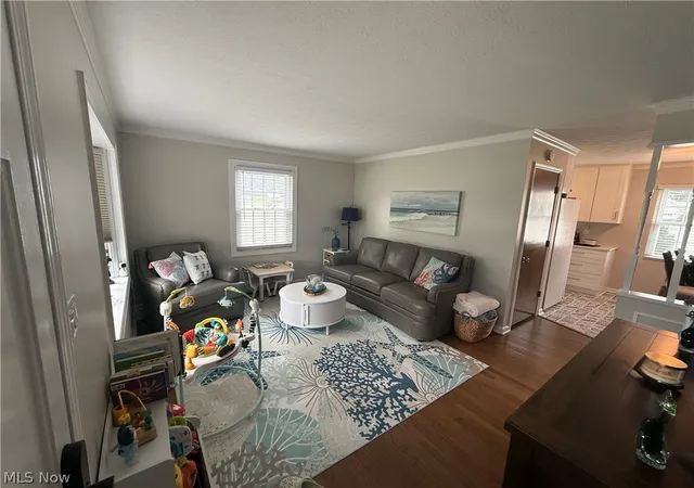 Photo 3 of Sale Pending at 706 Shannon Ave, Cuyahoga Falls, OH 44221 | MLS# 5233067 | Listing updated on 2026-08-16