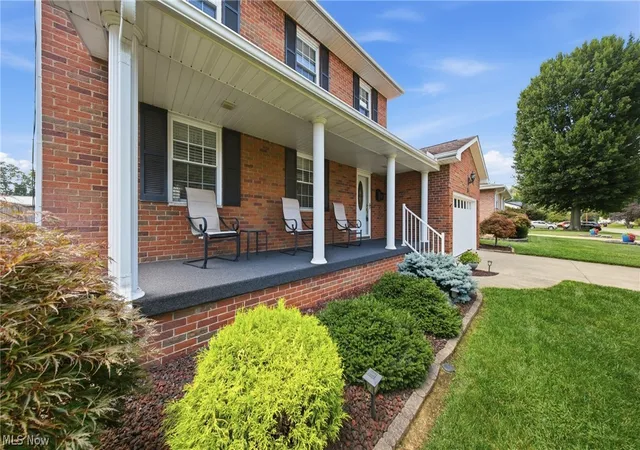 Photo 2 of Single family home for sale at 817 George St, Belpre, OH 45714 | MLS# 5232866 | Listing updated on 2026-09-28