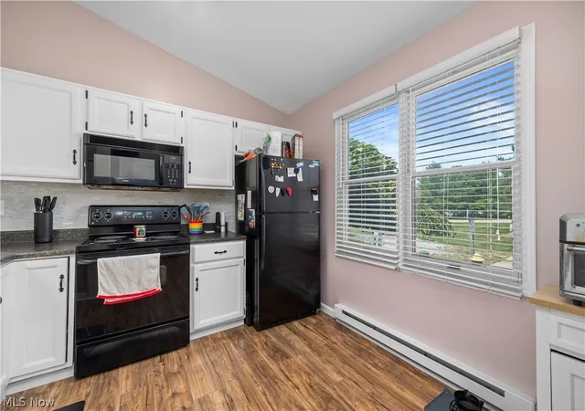 Listing Photo 5 - Condo for sale in building located at 5350 Cody Trl, Brunswick, OH 44212