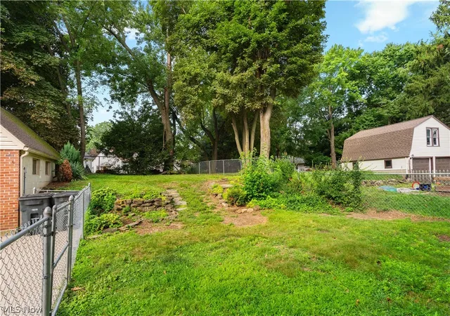 Photo 3 of Sale Pending at 128 Woolf Ave, Akron, OH 44312 | MLS# 5234110 | Listing updated on 2026-08-13