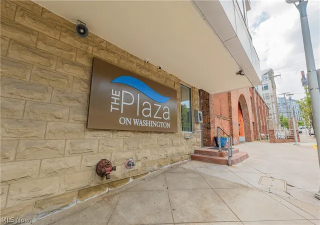 Photo 2 of Condo for sale at 1237 Washington Ave #702, Cleveland, OH 44113 | MLS# 5233947 | Listing updated on 2026-09-01