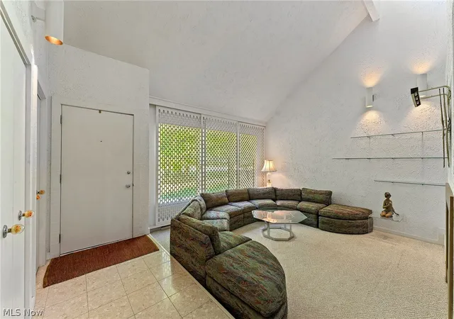 Photo 3 of Single family home for sale at 5573 Logan Arms Dr, Girard, OH 44420 | MLS# 5234208 | Listing updated on 2026-09-17