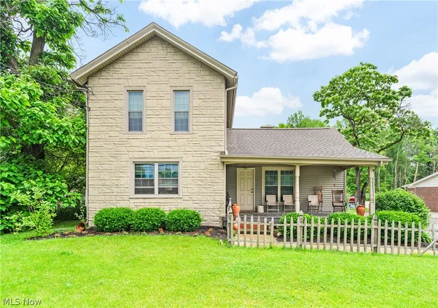 Photo 1 of Single family home for sale at 337 Youngstown Kingsville Rd Se, Vienna, OH 44473 | MLS# 5234043 | Listing updated on 2026-08-28