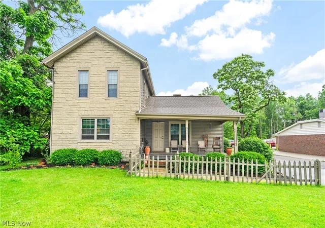 Photo 4 of Single family home for sale at 337 Youngstown Kingsville Rd SE, Vienna, OH 44473 | MLS# 5234043 | Listing updated on 2026-08-28