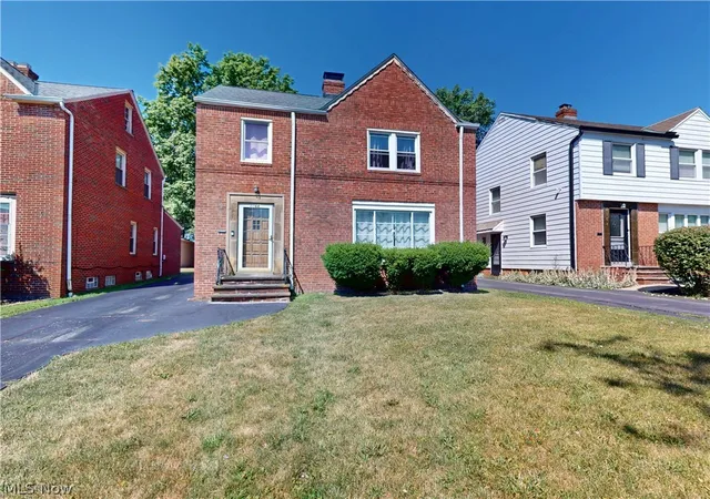 Photo 1 of Single family home for sale at 2168 Fenwick Rd, Cleveland, OH 44118 | MLS# 5232773 | Listing updated on 2026-09-01