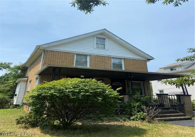 Photo 2 of Single family home for sale at 1536 E 195th Street, Euclid, OH 44117 | MLS# 5234553 | Listing updated on 2026-09-24