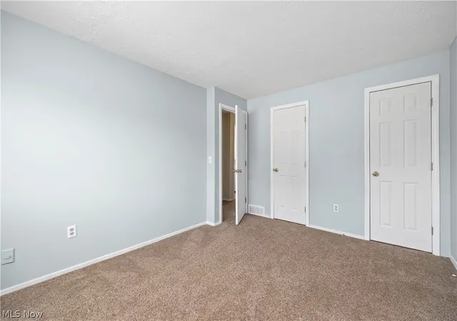 Listing Photo 2 - Condo for sale in building located at 216 Moore Rd, Avon Lake, OH 44012 - Unit #3V