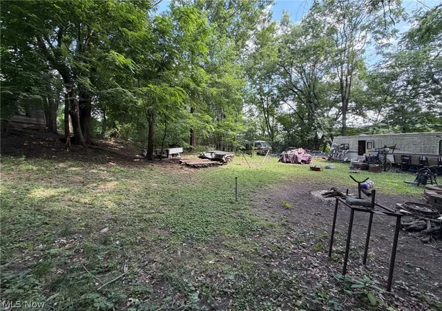 Photo 2 of Sale Pending at 524 4th Street Sw, Massillon, OH 44647 | MLS# 5234755 | Listing updated on 2026-08-26