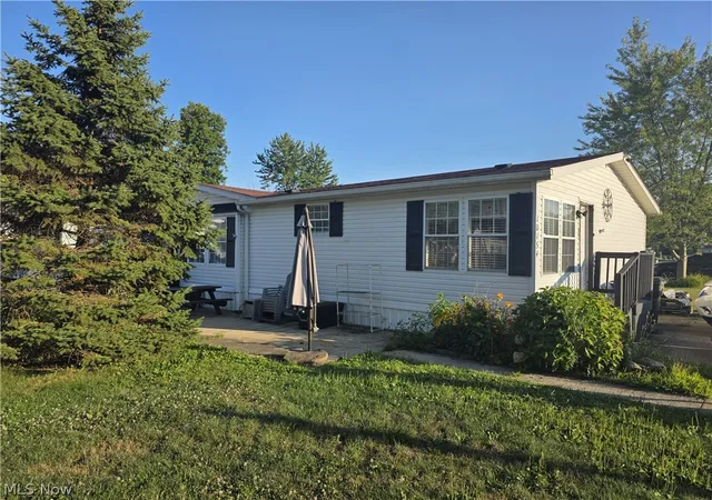 Photo 2 of Single family home for sale at 10154 Lady Catherine Ct, Streetsboro, OH 44241 | MLS# 5233968 | Listing updated on 2026-09-30