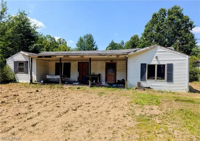 Photo 2 of Sale Pending at 344 2nd Street, Lake Milton, OH 44429 | MLS# 5234668 | Listing updated on 2026-08-12