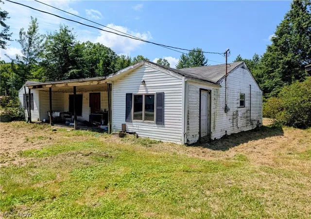Photo 3 of Sale Pending at 344 2nd Street, Lake Milton, OH 44429 | MLS# 5234668 | Listing updated on 2026-08-12