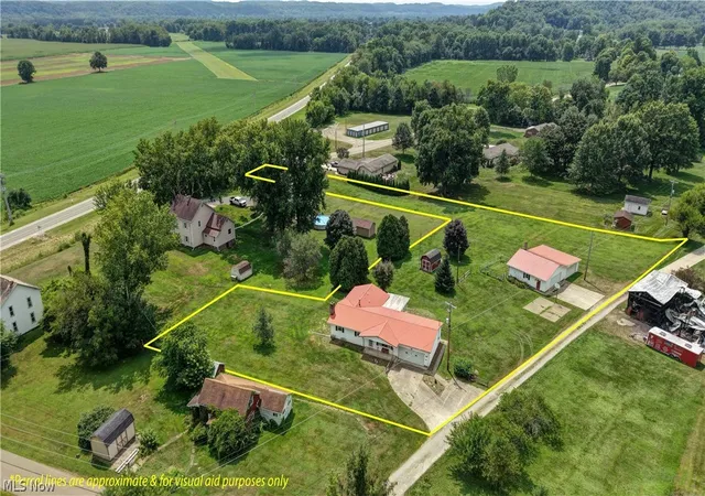 Photo 1 of Single family home for sale at 4216 Schumacher Holw Rd Se, New Philadelphia, OH 44663 | MLS# 5234101 | Listing updated on 2026-10-02