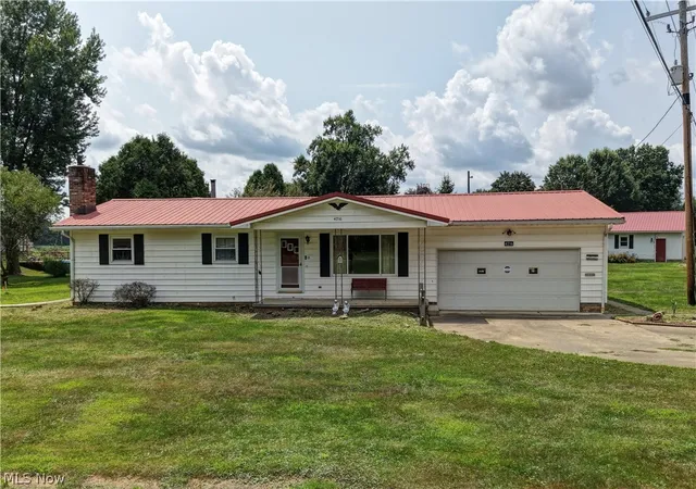 Photo 3 of Single family home for sale at 4216 Schumacher Holw Rd Se, New Philadelphia, OH 44663 | MLS# 5234101 | Listing updated on 2026-10-02