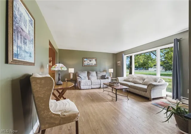 Photo 4 of Sale Pending at 11501 Manchester Ave SW, Beach City, OH 44608 | MLS# 5232970 | Listing updated on 2026-08-13