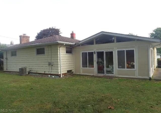 Photo 2 of Sale Pending at 2999 Jeanne Dr, Cleveland, OH 44134 | MLS# 5234268 | Listing updated on 2026-10-05