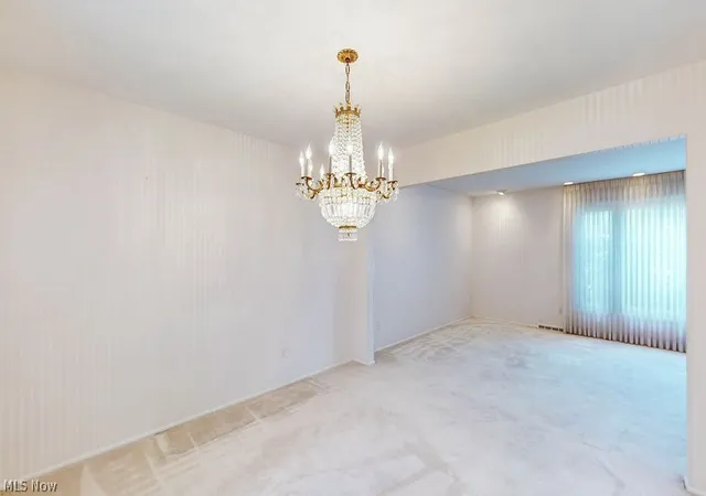 Photo 4 of Single family home for sale at 25451 Hilltop Dr, Beachwood, OH 44122 | MLS# 5234569 | Listing updated on 2026-08-26