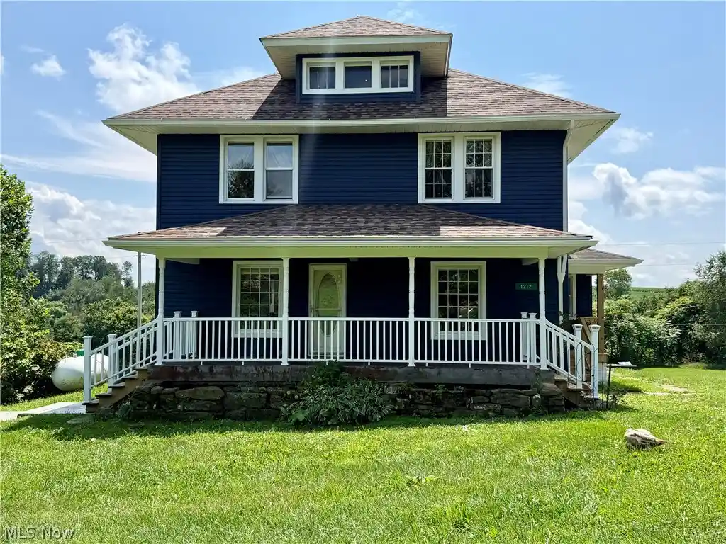 Photo 1 of Single family home for sale at 1212 Moccasin Rd Ne, Carrollton, OH 44615 | MLS# 5233828 | Listing updated on 2026-10-21