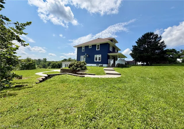Photo 2 of Single family home for sale at 1212 Moccasin Rd Ne, Carrollton, OH 44615 | MLS# 5233828 | Listing updated on 2026-09-24