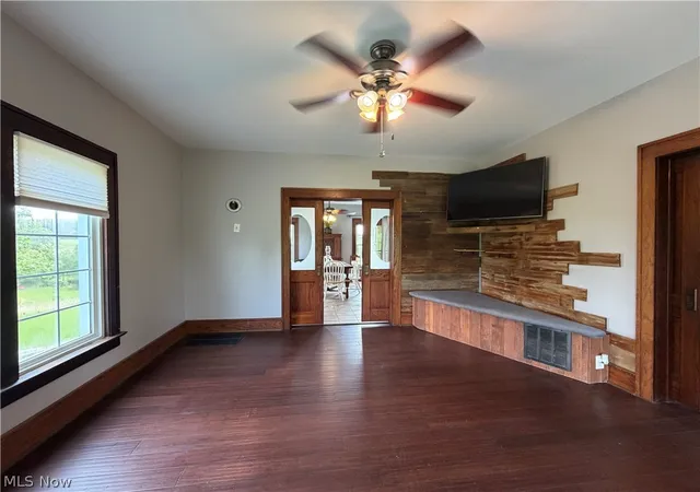 Photo 3 of Single family home for sale at 1212 Moccasin Rd Ne, Carrollton, OH 44615 | MLS# 5233828 | Listing updated on 2026-09-24
