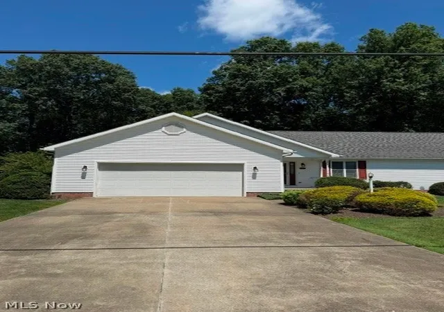 Photo 2 of Sale Pending at 150 W Nevada Ave, Sebring, OH 44672 | MLS# 5234853 | Listing updated on 2026-08-12