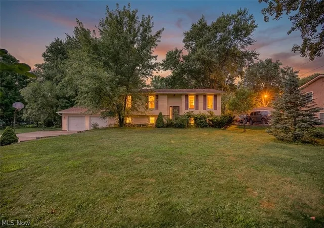 Photo 1 of Sale Pending at 321 Perry Rd, Tallmadge, OH 44278 | MLS# 5234894 | Listing updated on 2026-08-31