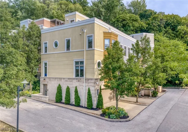 Photo 1 of Townhouse for sale at 2011 Villa Carabelli Dr, Cleveland, OH 44106 | MLS# 5233740 | Listing updated on 2026-08-08