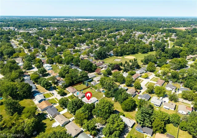 Photo 4 of Single family home for sale at 9298 Newkirk Dr, Cleveland, OH 44130 | MLS# 5234666 | Listing updated on 2026-08-25