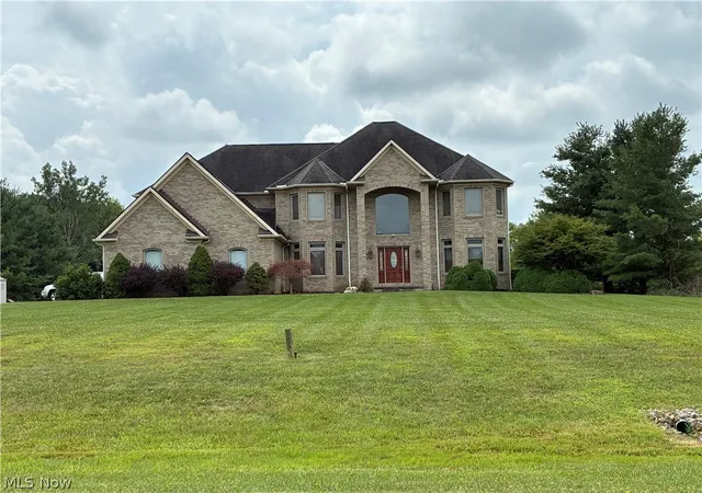 Photo 2 of Single family home for sale at 5168 Roxanne Ln, Brunswick, OH 44212 | MLS# 5234953 | Listing updated on 2026-08-17