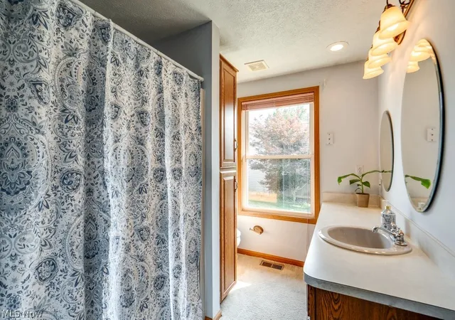 Photo 4 of Sale Pending at 3313 Acuminata Dr, West Salem, OH 44287 | MLS# 5234951 | Listing updated on 2026-09-23