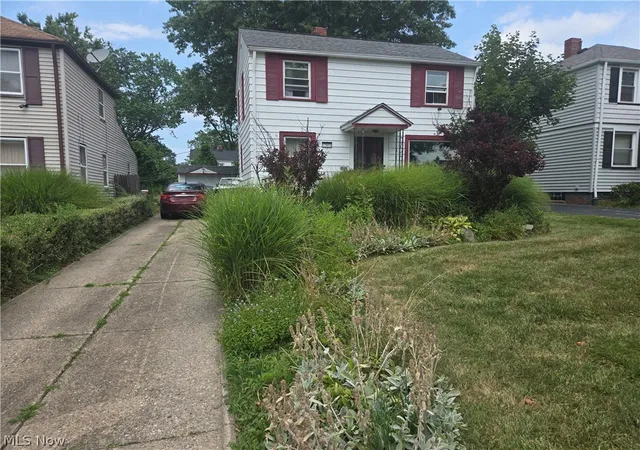 Photo 1 of Single family home for sale at 17425 Glendale Ave, Cleveland, OH 44128 | MLS# 5234973 | Listing updated on 2026-08-08