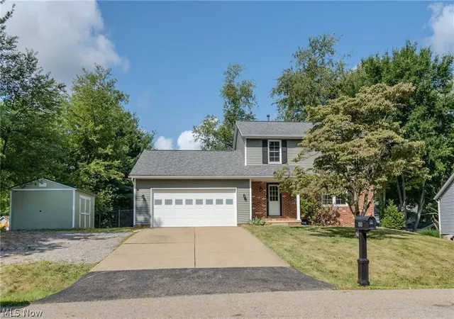 Photo 4 of Single family home for sale at 203 Albany Dr NW, Canton, OH 44708 | MLS# 5234987 | Listing updated on 2026-10-06