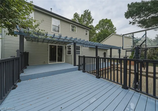 Photo 3 of Single family home for sale at 1970 Cherrywood Ln, Akron, OH 44312 | MLS# 5234989 | Listing updated on 2026-08-28