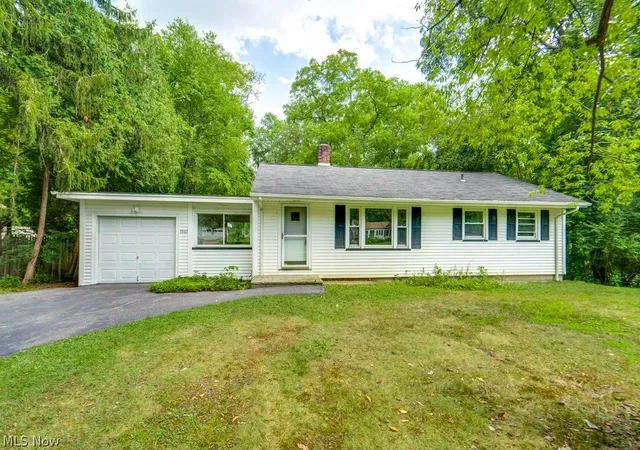 Photo 1 of Single family home for sale at 5567 Valley Ln, Solon, OH 44139 | MLS# 5231775 | Listing updated on 2026-08-13